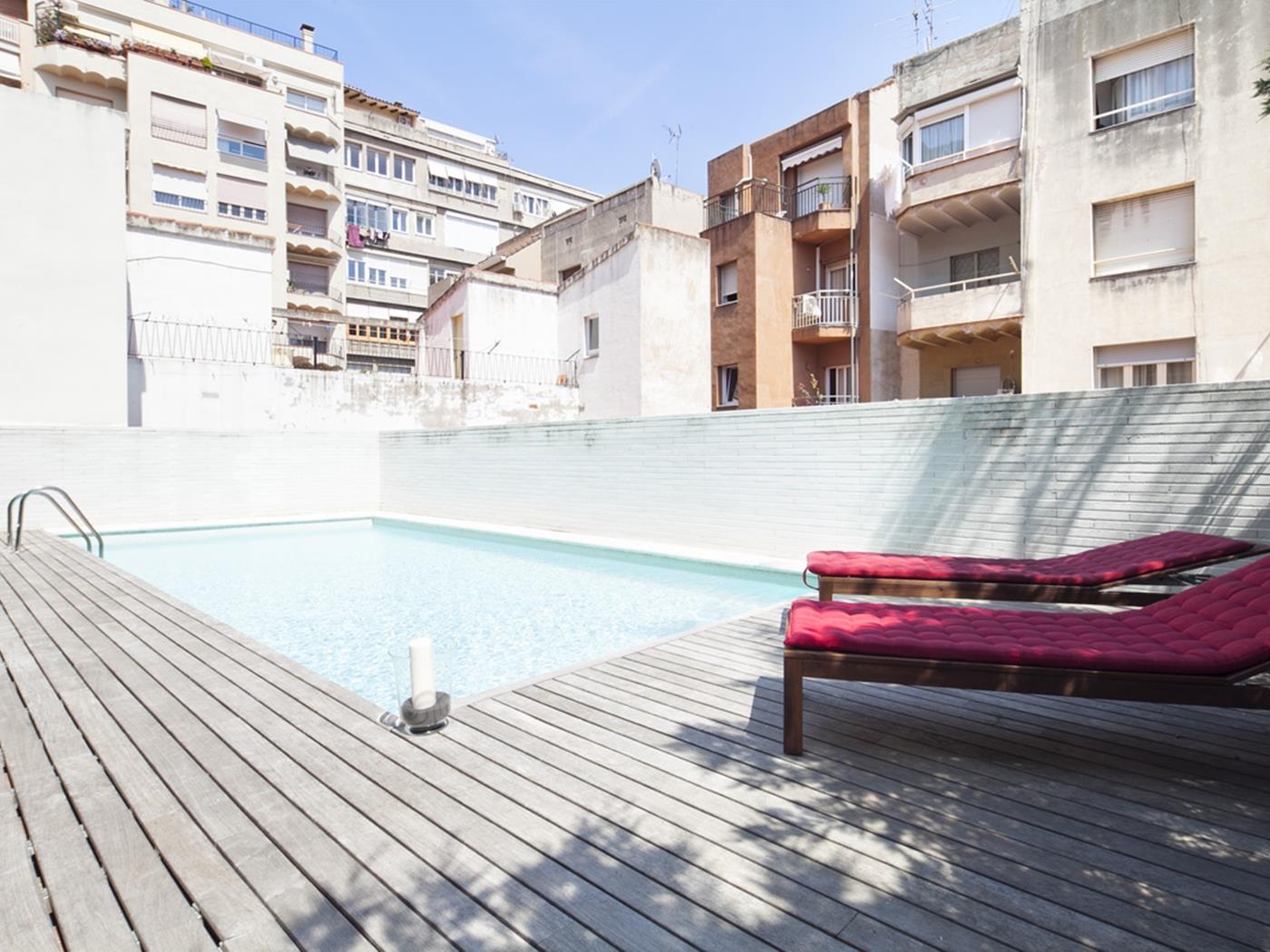 Gràcia Penthouse with Terrace and Swimming Pool for 8 - My Space Barcelona Apartments