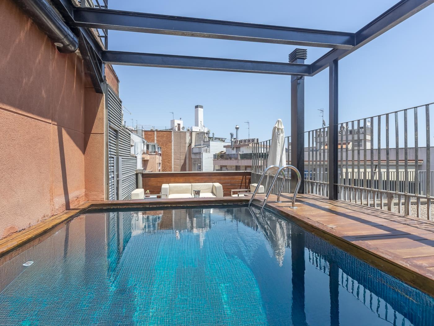 My Space Barcelona Loft in the Arc de Triumph of Barcelona with terrace, pool - My Space Barcelona Apartments