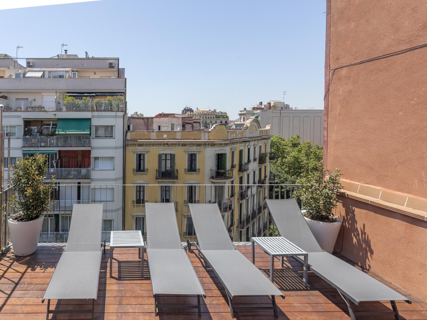 My Space Barcelona Loft in the Arc de Triumph of Barcelona with terrace, pool - My Space Barcelona Apartments