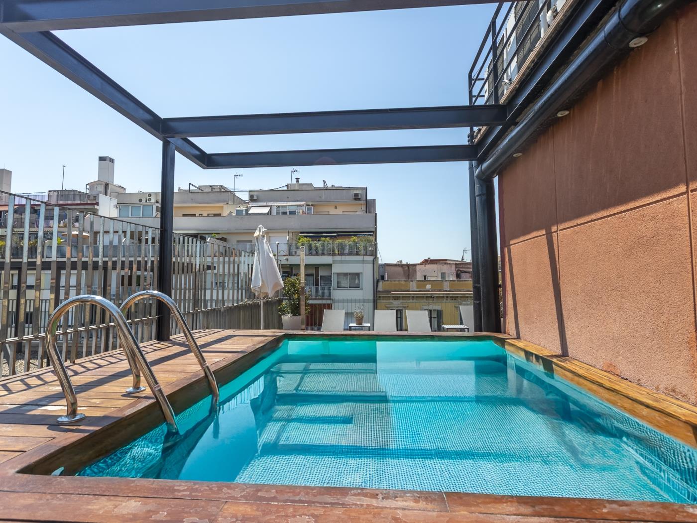 My Space Barcelona Loft in the Arc de Triumph of Barcelona with terrace, pool - My Space Barcelona Apartments