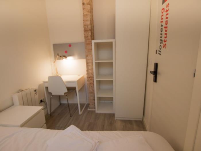 Comfortable room in shared flat with 4 rooms - My Space Barcelona Apartments